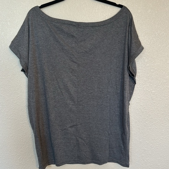 Off shoulder gray top size medium. - Picture 3 of 4